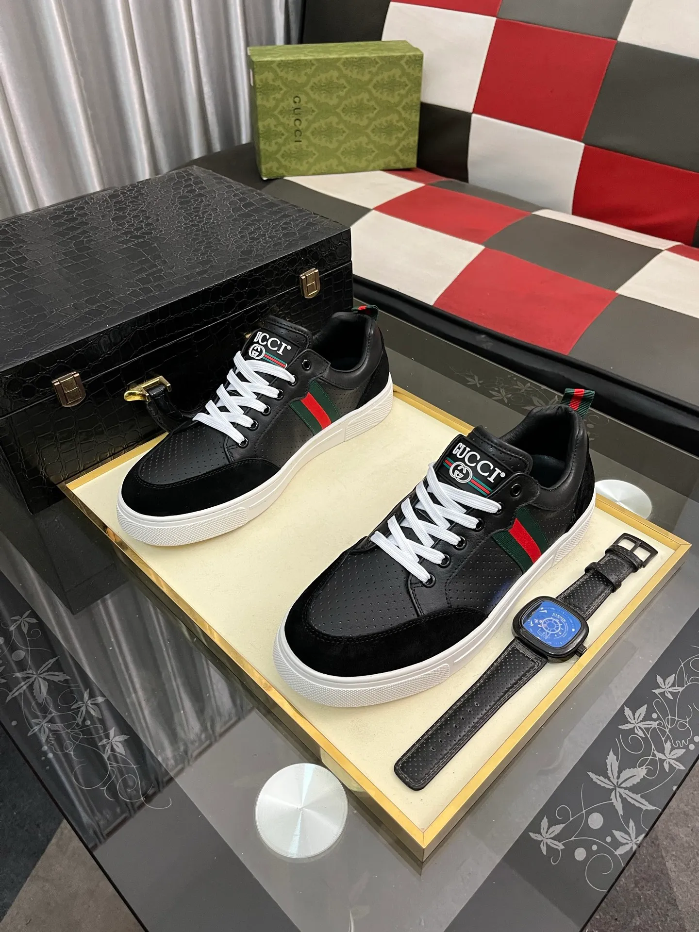 Men's shoes 💰420⌚️⌚️ (GUCCI) Gucci official website men's casual shoes synchronization style, the upper is made of cowhide with imported new brand elements Gucci, showing a good atmosphere, simple design and slip-on style, super versatile, 🐑 leather lining, air-cushion rubber outsole, size 38-442️⃣ colors available